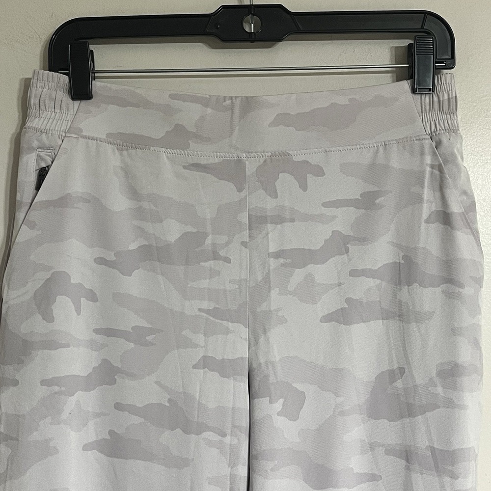Athleta Brooklyn Textured Jogger Pants Light Purple Camo Camouflage Size 8 - Picture 2 of 10